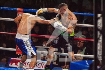 2019-06-21 - un momento del match9 - TITOLO INTERNAZIONALE WBC PESI SUPERPIUMA - LOPEZ VS MAGNESI - BOXING - CONTACT
